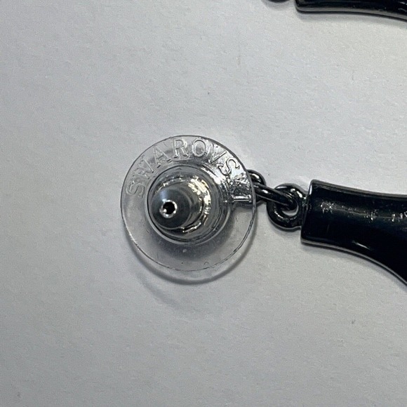 VINTAGE SWAROVSKI HEMATITE METAL*BLUE CRYSTAL LONG ICICLE PIERCED EARRINGS! - Picture 8 of 10